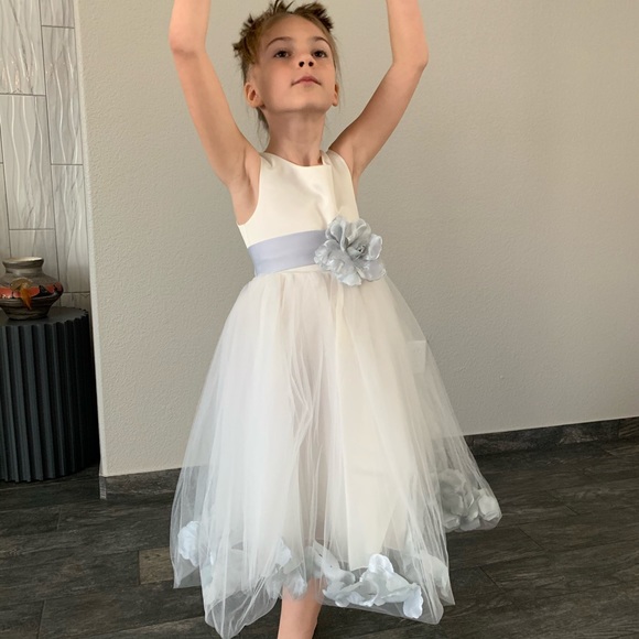 $35😍Flower girl dress - Picture 6 of 6